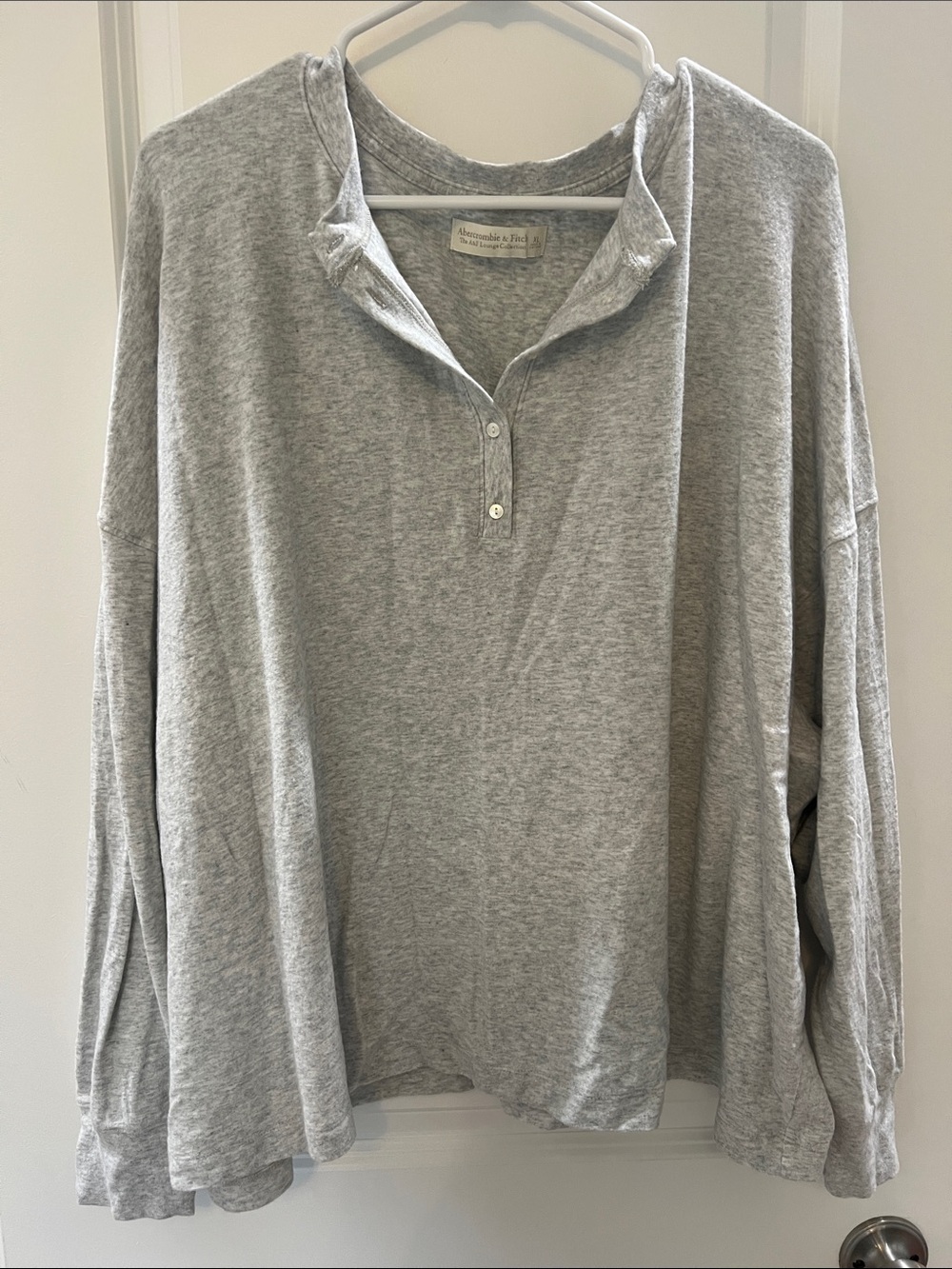 Abercrombie and Fitch lounge top